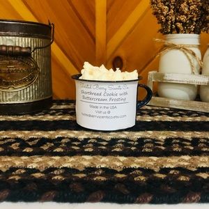 Shortbread Buttercream Soy Candle/ Homemade with a Vintage Cup/16oz